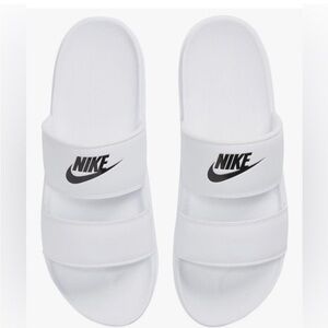 NWT Nike Offcourt Duo Women’s White Slide Sandals with Black Logo Size 8